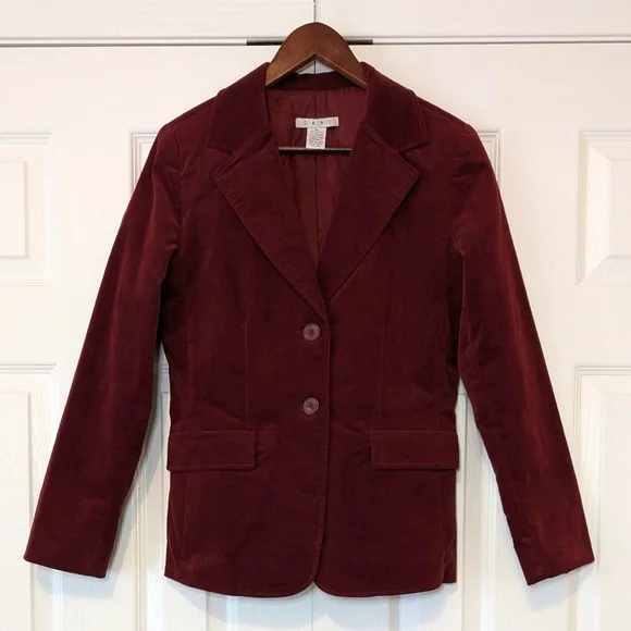 91% Cotton Vintage Cabi Red Embroidered Floral Velvet Whimsigoth 90s Blazer - Picture 2 of 16